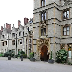 Otel Nutfield Priory &